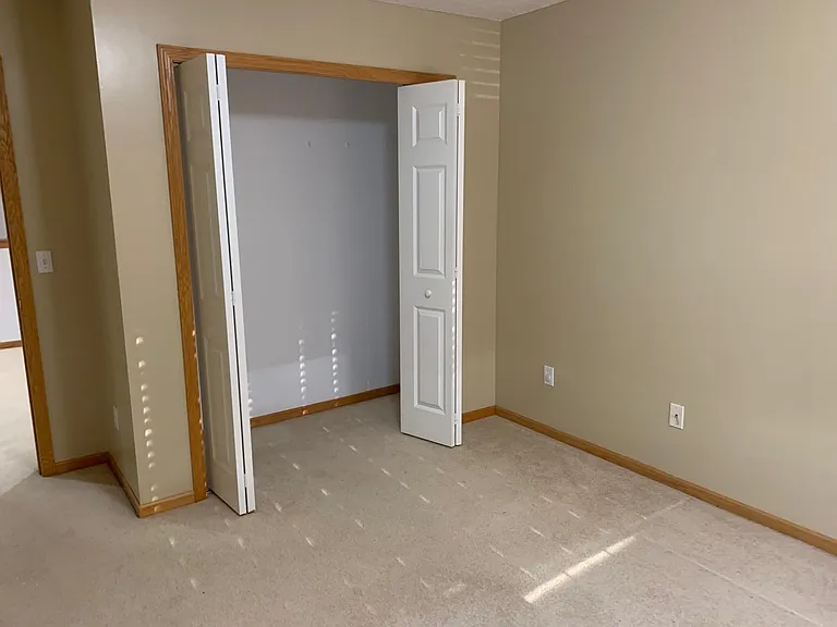 Kids Bed Closet