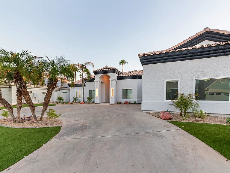 1710 E Queen Palm Dr — Photo 34
