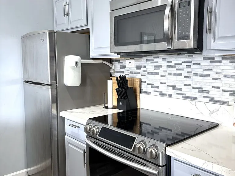 60 N Beretania St #A6 — Photo 6