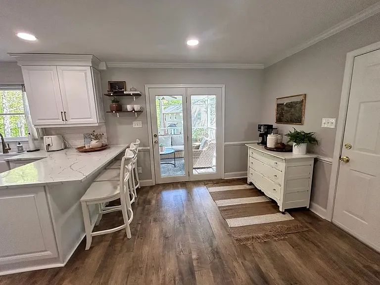 10821 Sunset Hills Dr #1 — Photo 8