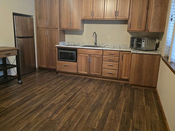 4th image of 4175 Berner Ln #B