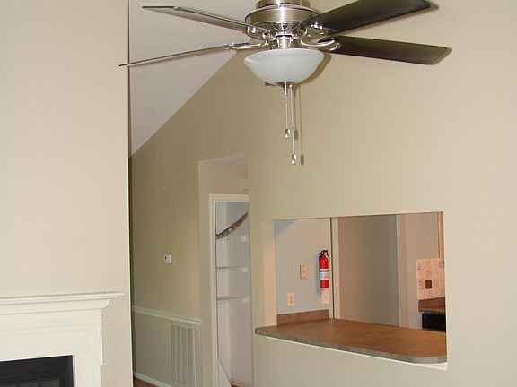 3rd image of 625 Brentmeadow Cir