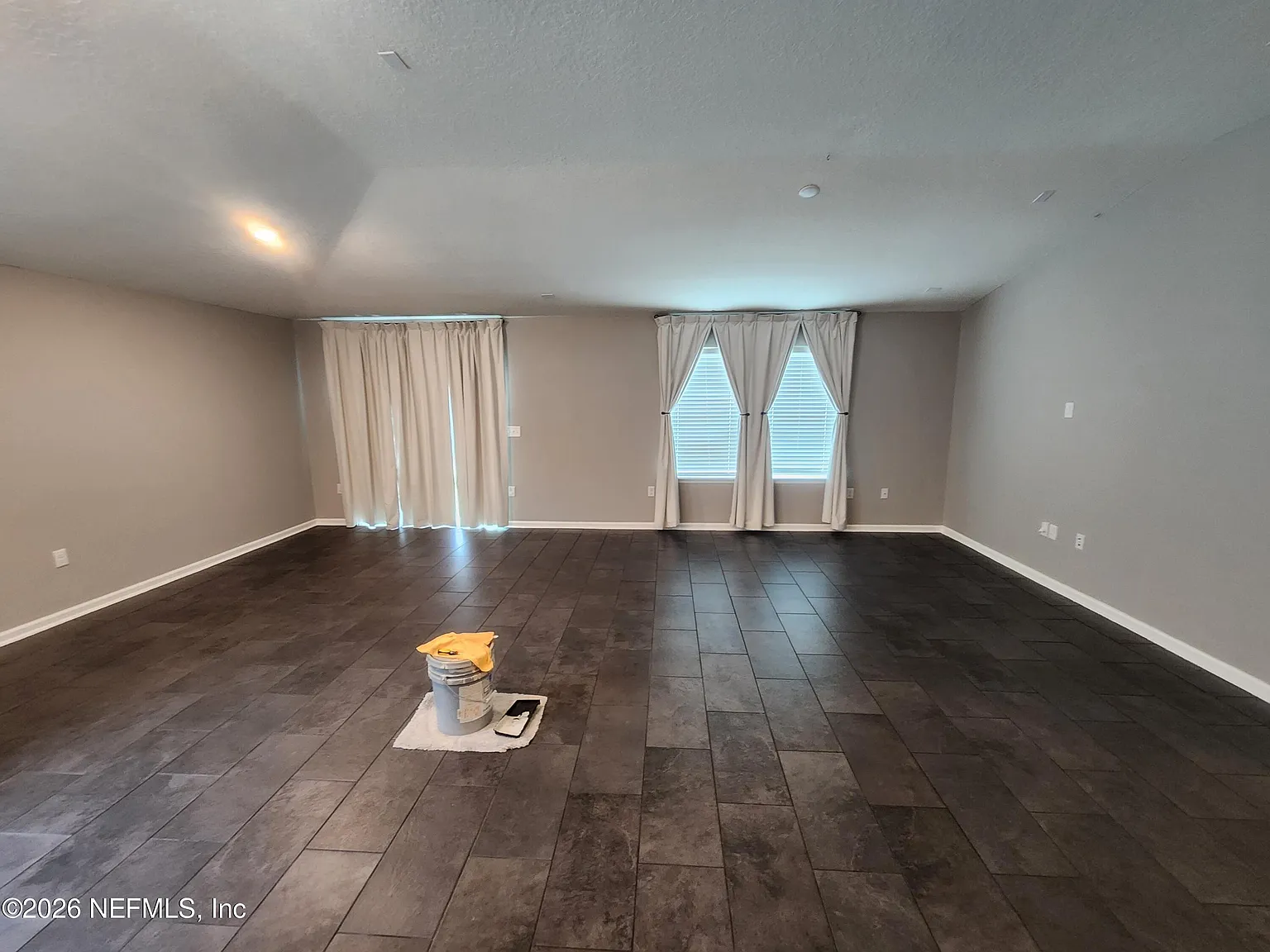 3 bed, 2.0 bath, 1537 sqft, $2,300 — Photo 4