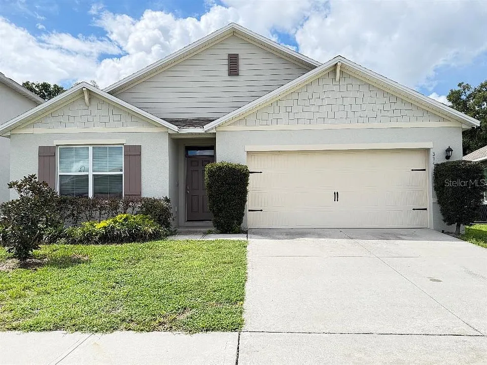3741 Crimson Clover Dr