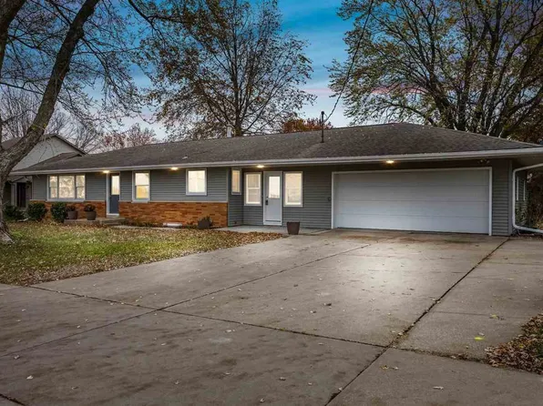 3301 Rochester Ave, Iowa City, IA 52245