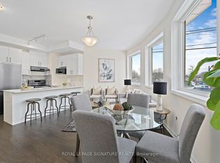 2 Curlew Dr, Toronto, ON M3A 2P8