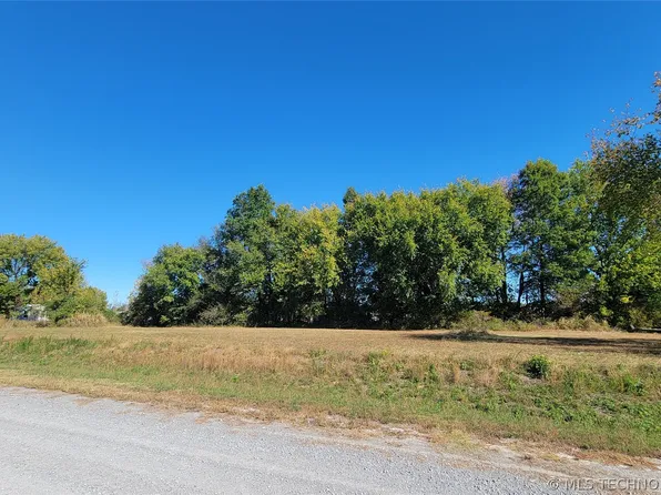 Frances Ln, Pryor, OK 74361