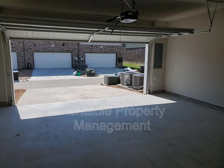 2920 Bluets Dr — Photo 13