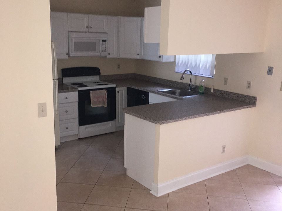 kitchen w/ new cabinetry