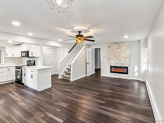 3rd image of 155 Moriches Avenue