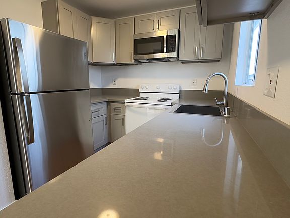 5th image of 4550 36th St