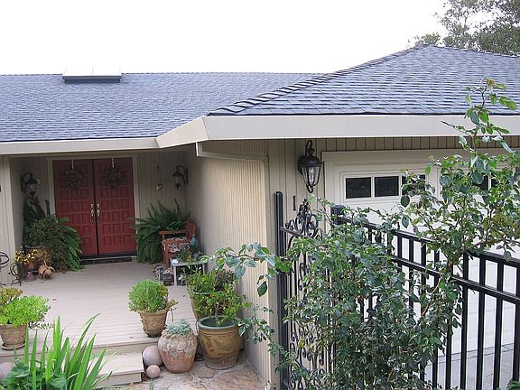 2nd image of 140 Cerro Crest Dr