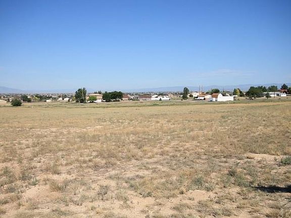 3rd image of 1087 S Lion Dr
