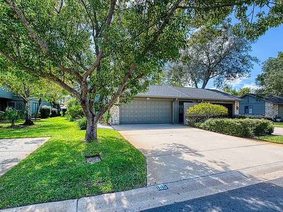 5th image of 165 Deer Lake Cir