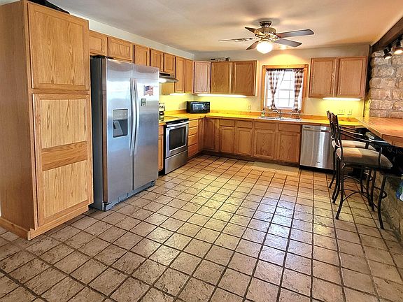 5th image of 104 Eureka Lake Rd