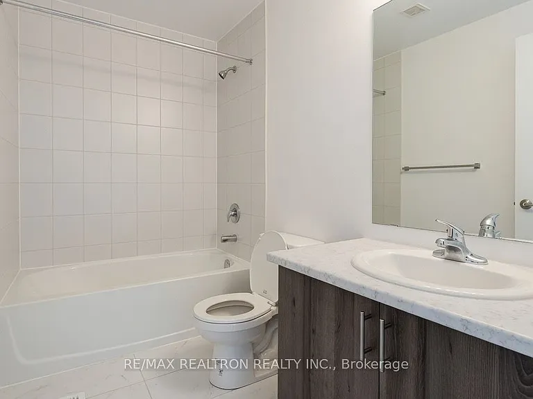36 Westwood Ave — Photo 5