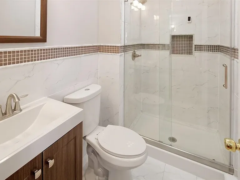 132 Adams St #1 — Photo 10