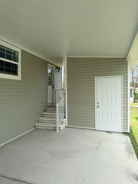 3 bed, 2.0 bath, 1393 sqft, $1,499 — Photo 3