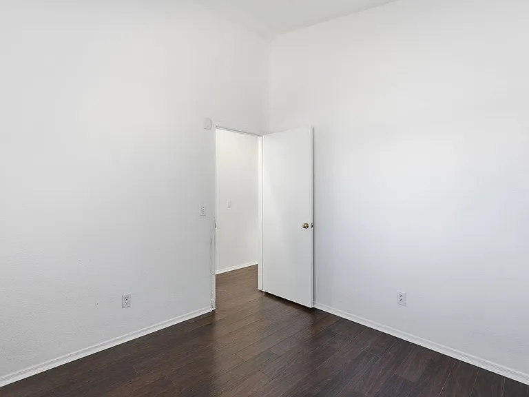 15033 W Ventura St — Photo 6