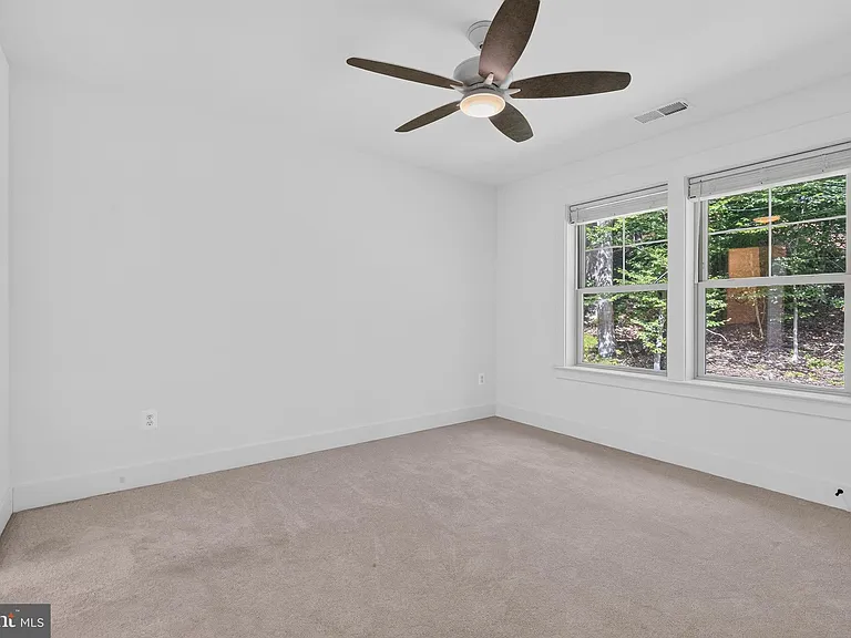 1490 Thurston Rd — Photo 29