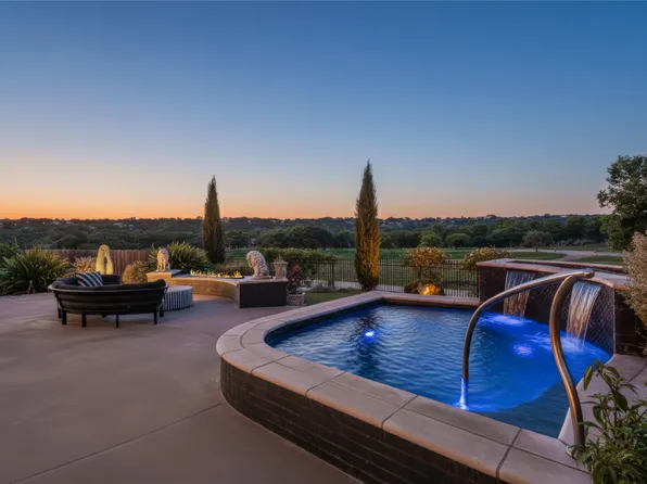 548 Trail Rider Rd, Fort Worth, TX 76114