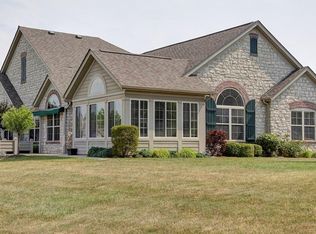2759 Canterbury Cir #34B, Port Clinton, OH 43452