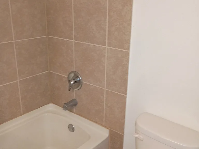 216 Craig Ct #C — Photo 5