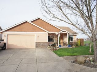 1825 NW Snowberry St, McMinnville, OR