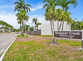 6951 SW 111th Ct, Miami, FL 33173