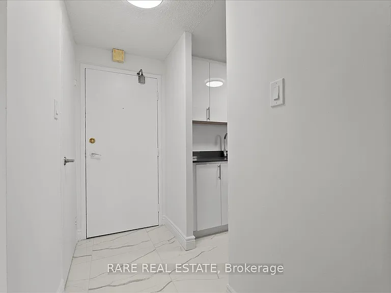 7555 Goreway Dr #139 — Photo 11