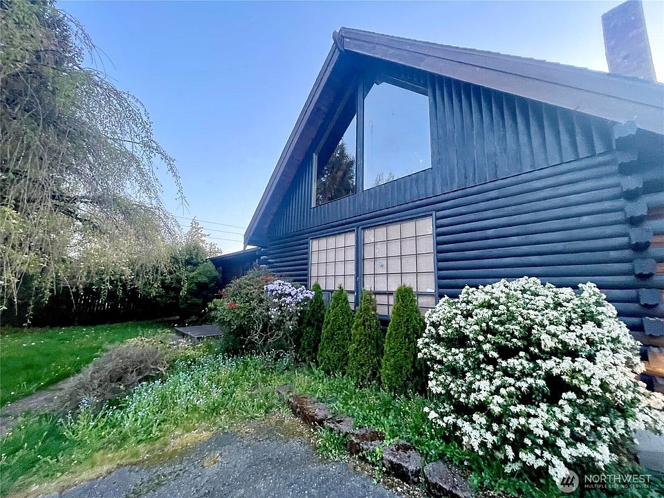 2nd image of 851 S 96th Street