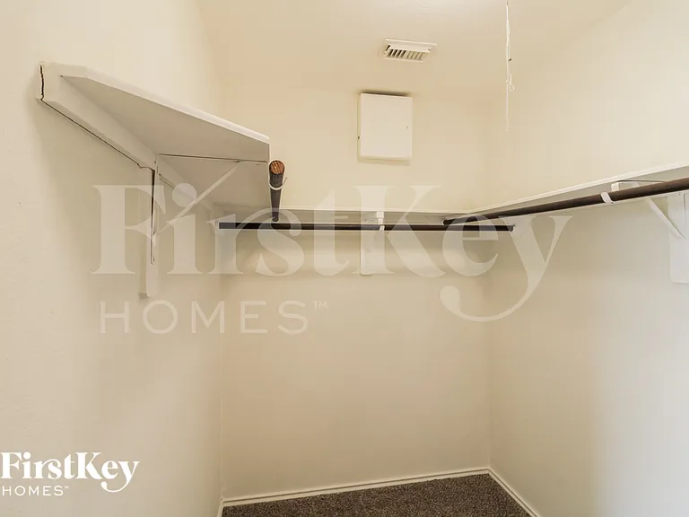 3519 Apache Meadows Dr — Photo 8