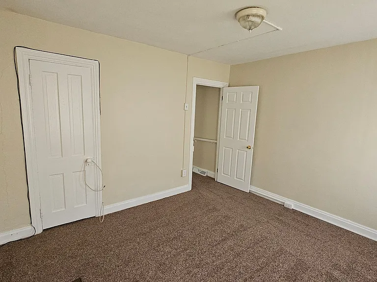 119 McComas St — Photo 8