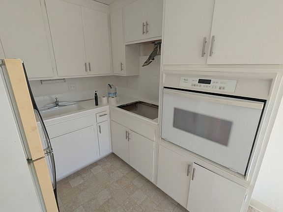 4th image of 1400 Floribunda Ave APT 202
