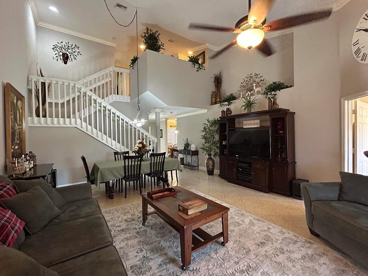 3 bed, 2.5 bath, 1675 sqft, $5,000 — Photo 4