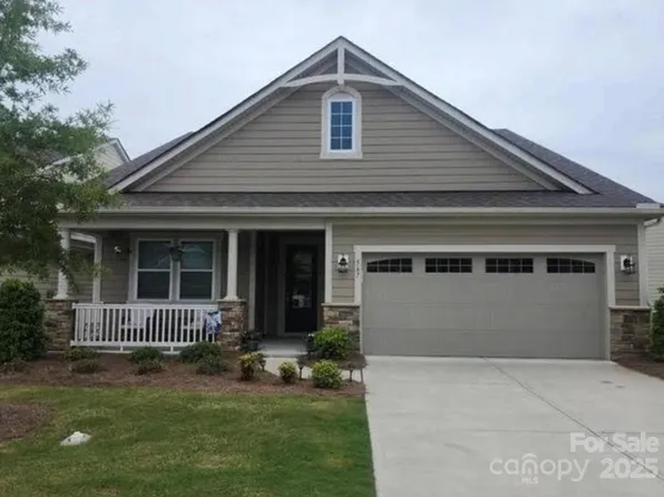 567 Lincoln Quarters Ln, Fort Mill, SC 29708