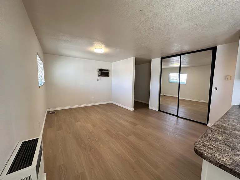 16138 Kamana Rd #11 — Photo 2