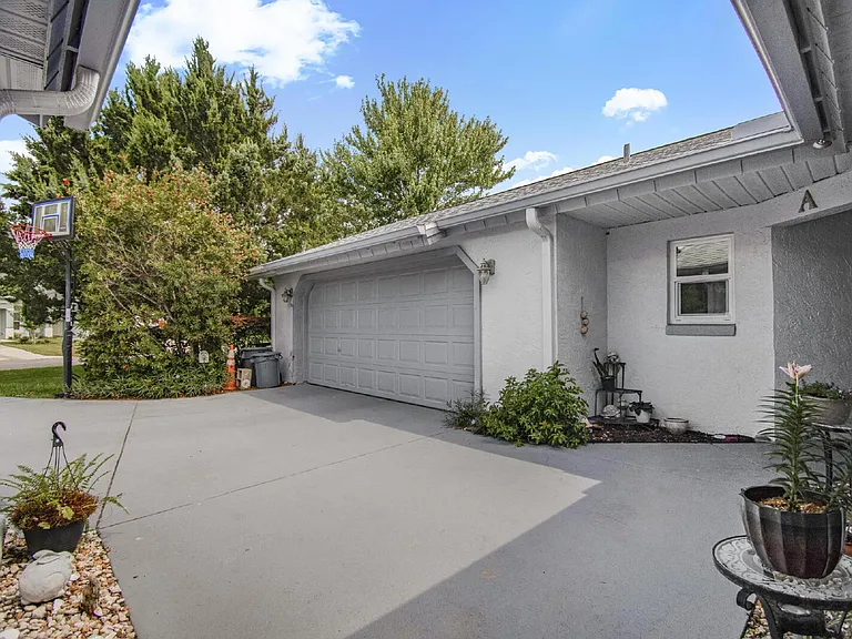 73B Buttonworth Dr — Photo 5