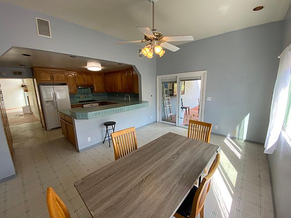 3rd image of 1270 Donohue Dr