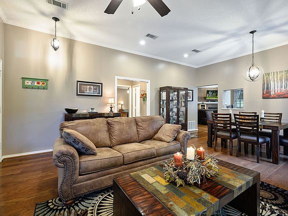 17951CountryClubDr-11.jpg