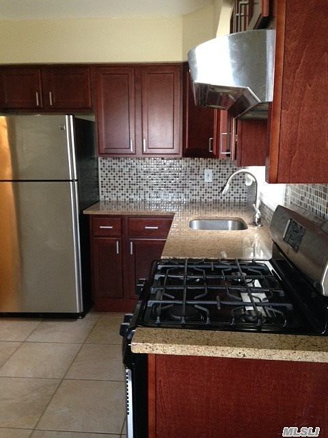 1st image of 422 E Chester St