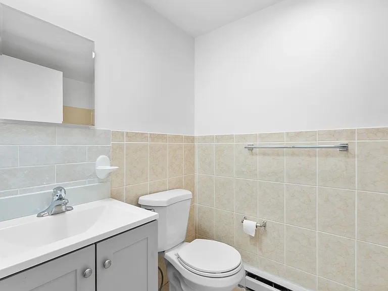 466 Pacific Ave — Photo 14