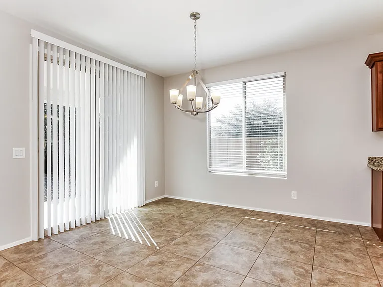 12145 W Patrick Ln — Photo 5