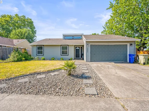 1803 S Dogwood St, Cornelius, OR 97113