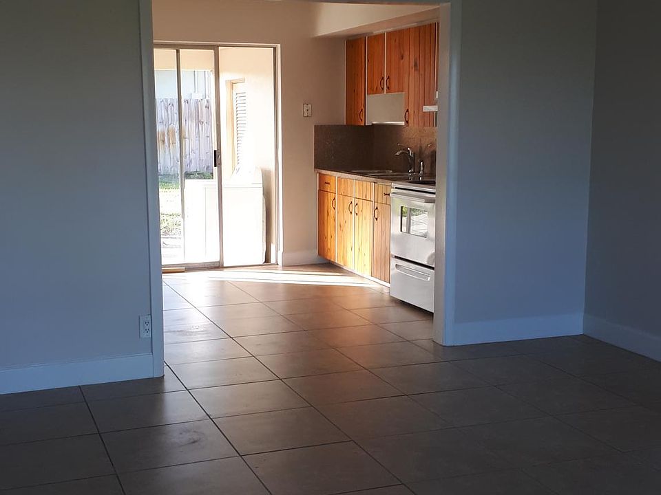 1st image of 1700 NE 62nd St #1