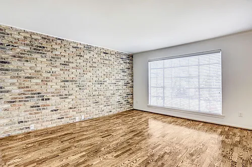 415 Hawthorne St #4 Photo 1