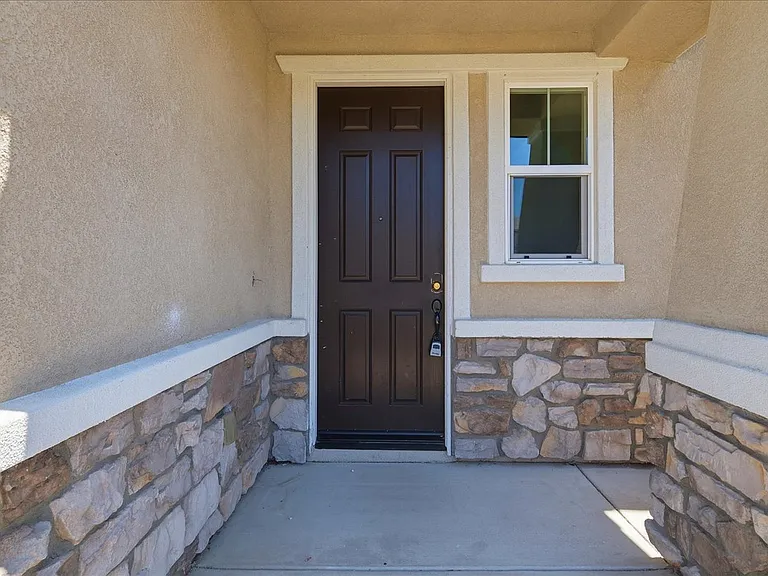 5577 Bella Way — Photo 5