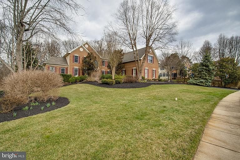 1st image of 3411 Oakton Chase Ct