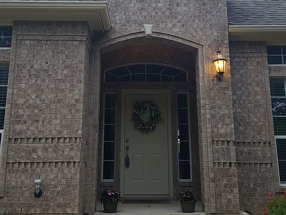 2nd image of 8009 Walnut Dr