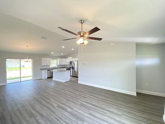 4th image of 15 Dogwood Trail Crse
